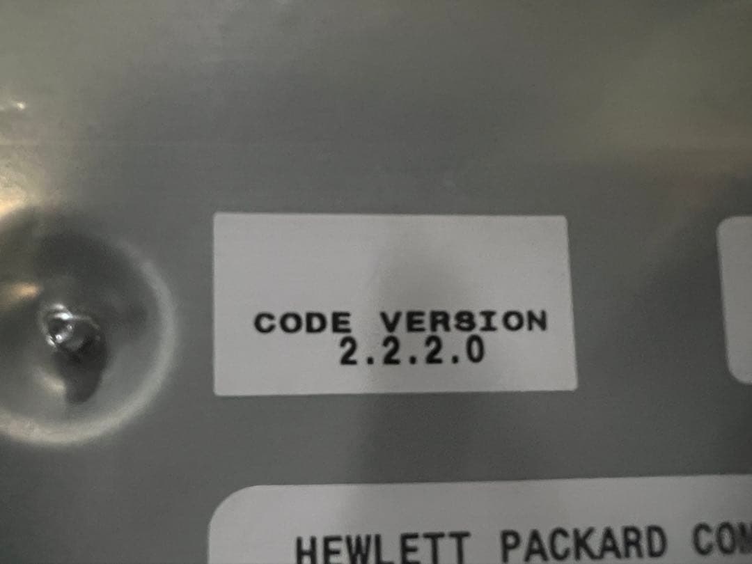 HP KVM Server Console Switch G2 本体