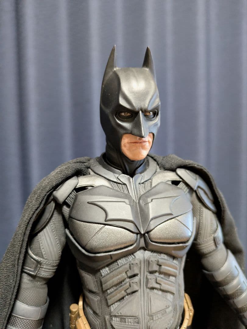 ダークナイト バットマン フィギュア　ホットトイズ