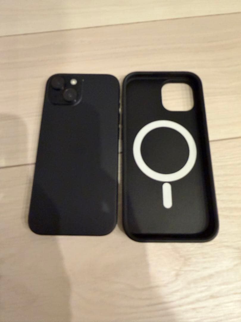 iPhone15 BLACK ブラック 128GB 美品 ケース付き 本体