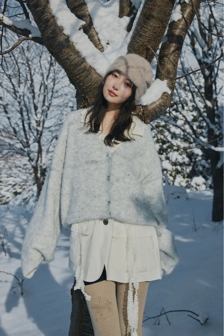 andequal ビジューニットカーディガン オートミール