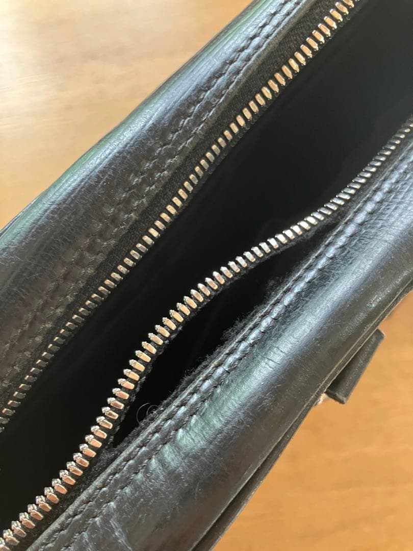 ら*む様 ルイ・ヴィトン エピ ビジネスバッグ ポルト ドキュマン・ヴォワヤージ