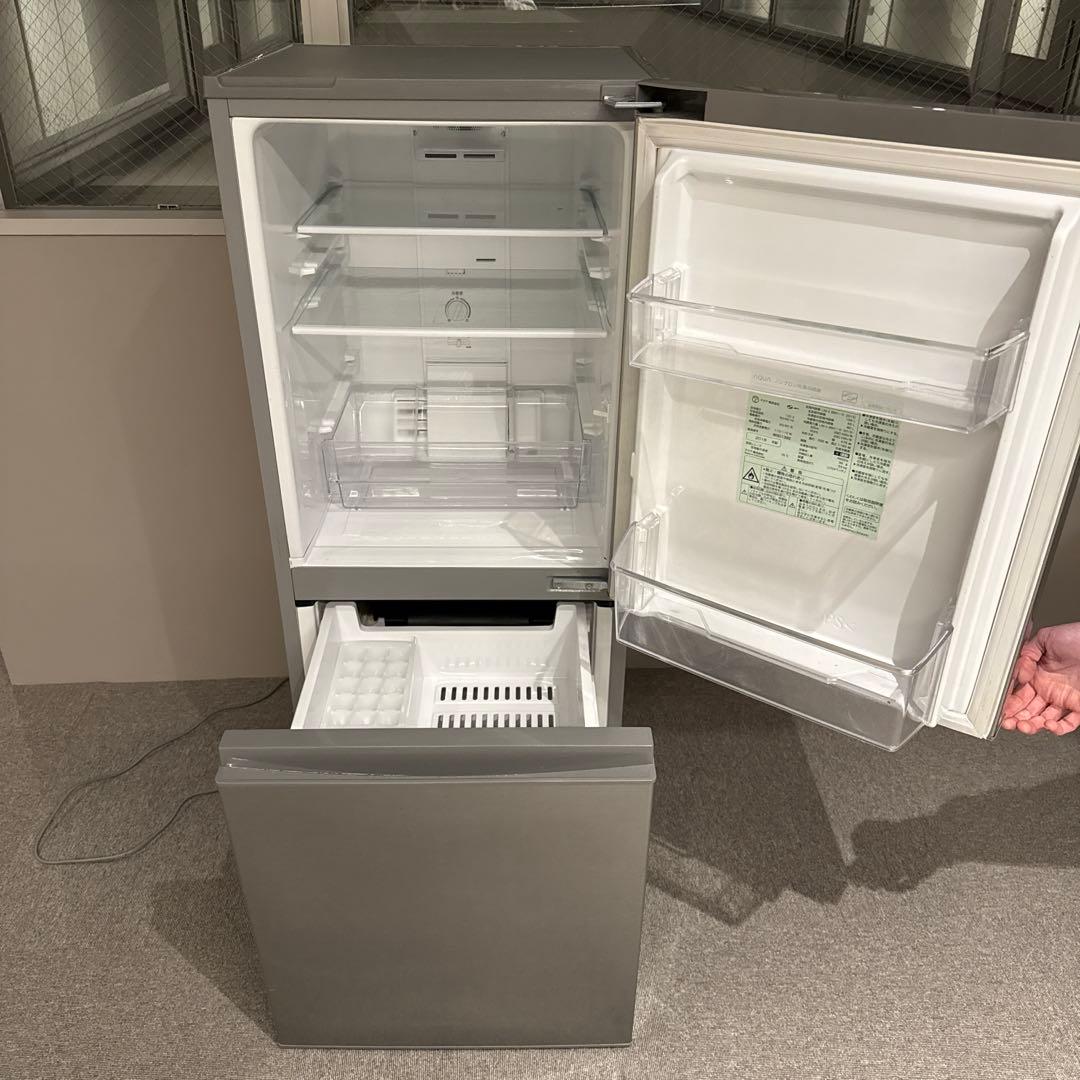 【送料無料】AQUA 2019年製 冷蔵庫 126L AQR-13H