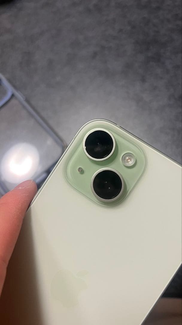 ス*ー様 Apple iPhone 15 グリーン 本体　128GB おまけケー