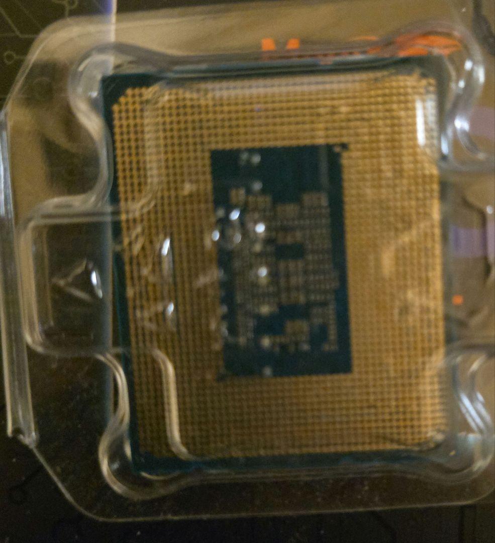 Intel Core i3-12100F CPU　他　２品