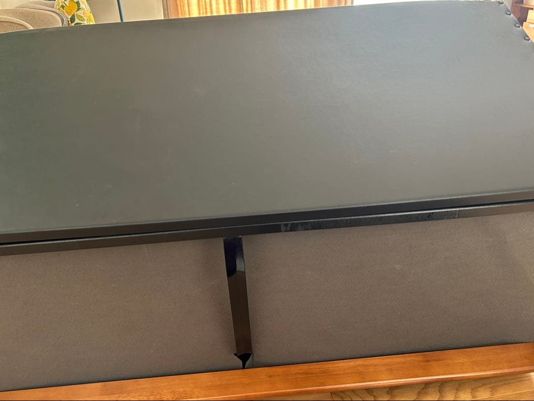 カリモク60 Ｋチェア　２シーター　スタンダードブラック　引取り限定