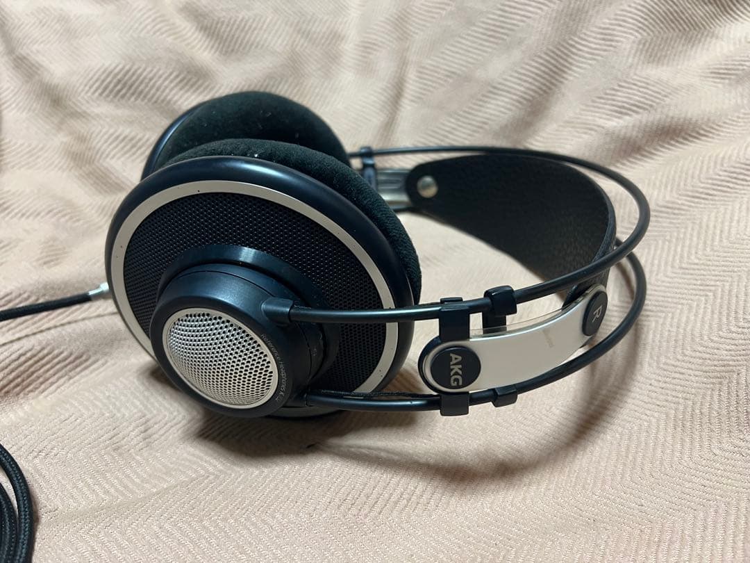 AKG アーカーゲー K702 開放型ヘッドホン