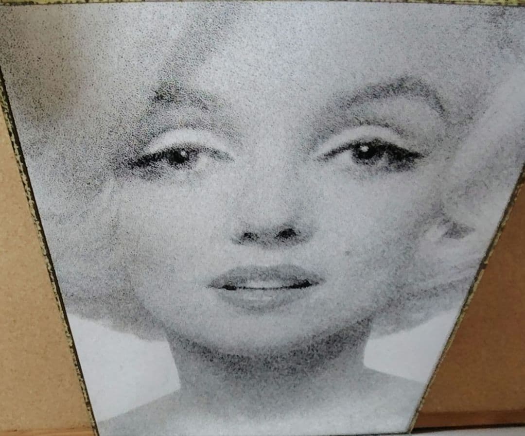 マリンモンローミラー