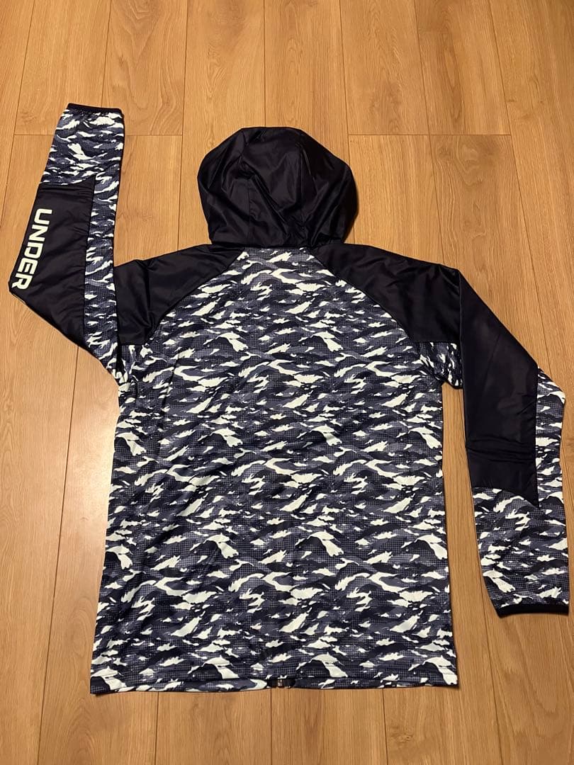 新品 未使用 MD アンダーアーマー コールドギア ストーム ウィンドブレーカー