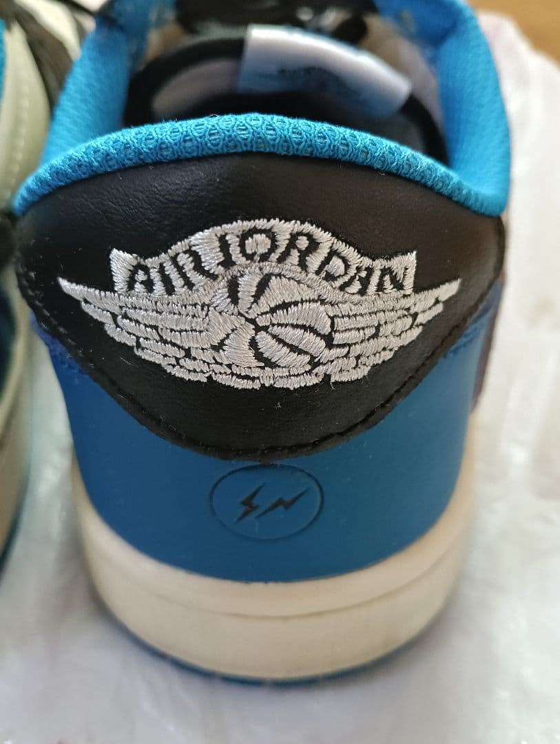 だ*い様 NIKE Air Jordan 1 ホワイト/ブラック/ブルー