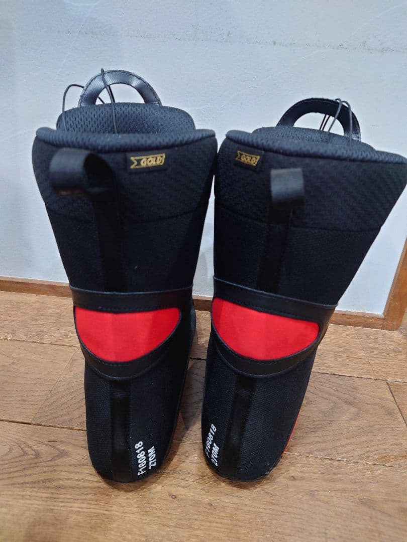 SALOMON DIALOGUE サロモン　27.0cm