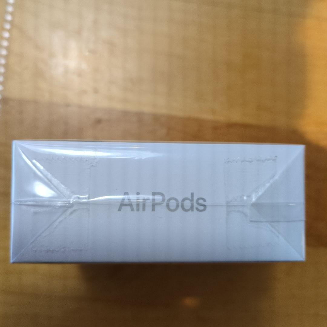 Apple AirPods 4 未使用品
