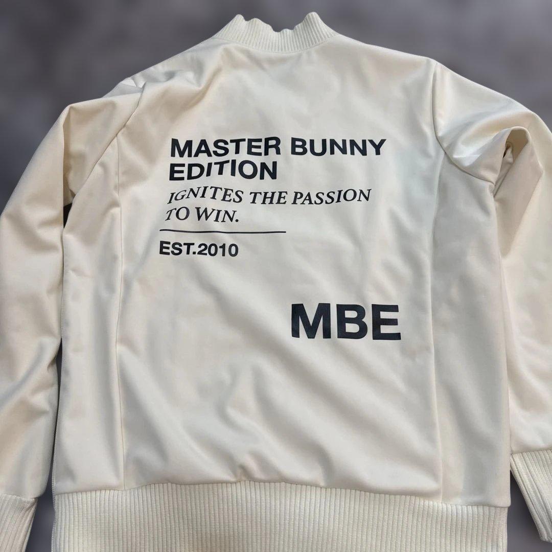 マスターバニー　エディション　防寒ウェア　アイボリー Vネックジャケット