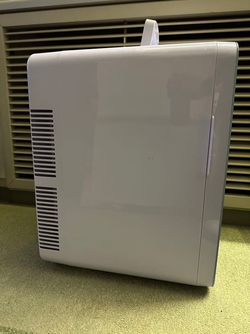 24Lダブルペルチェ冷温庫