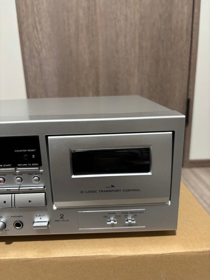 美品　TEAC W-1200 ダブルカセットデッキ