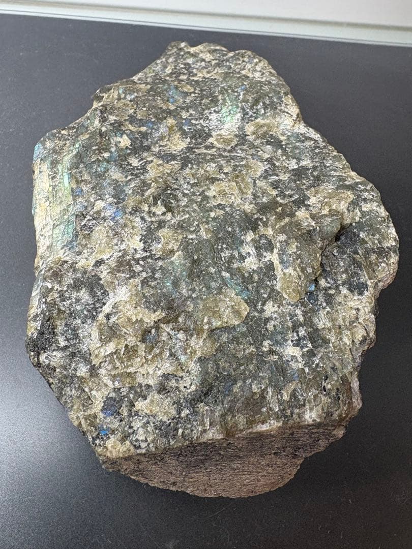 ラブラドライト 原石　特大　置物