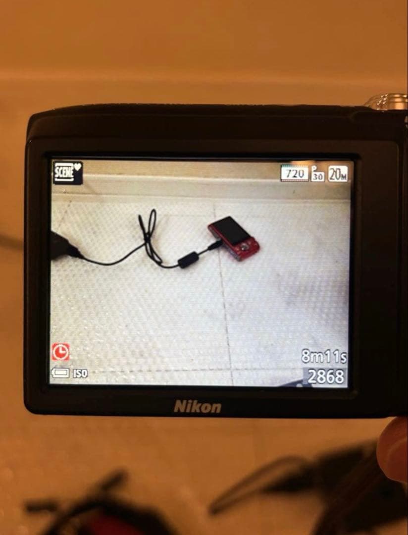 ニコン Nikon COOLPIX A100 元箱付 動作確認済み