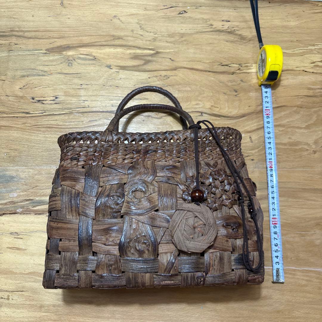 山葡萄のかごバッグ