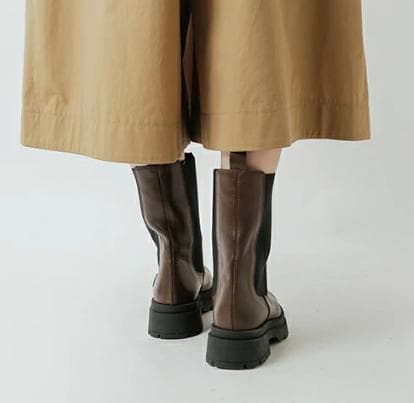 【新品】eness(エネス) レザー サイドゴア ミドル チェルシー ブーツ