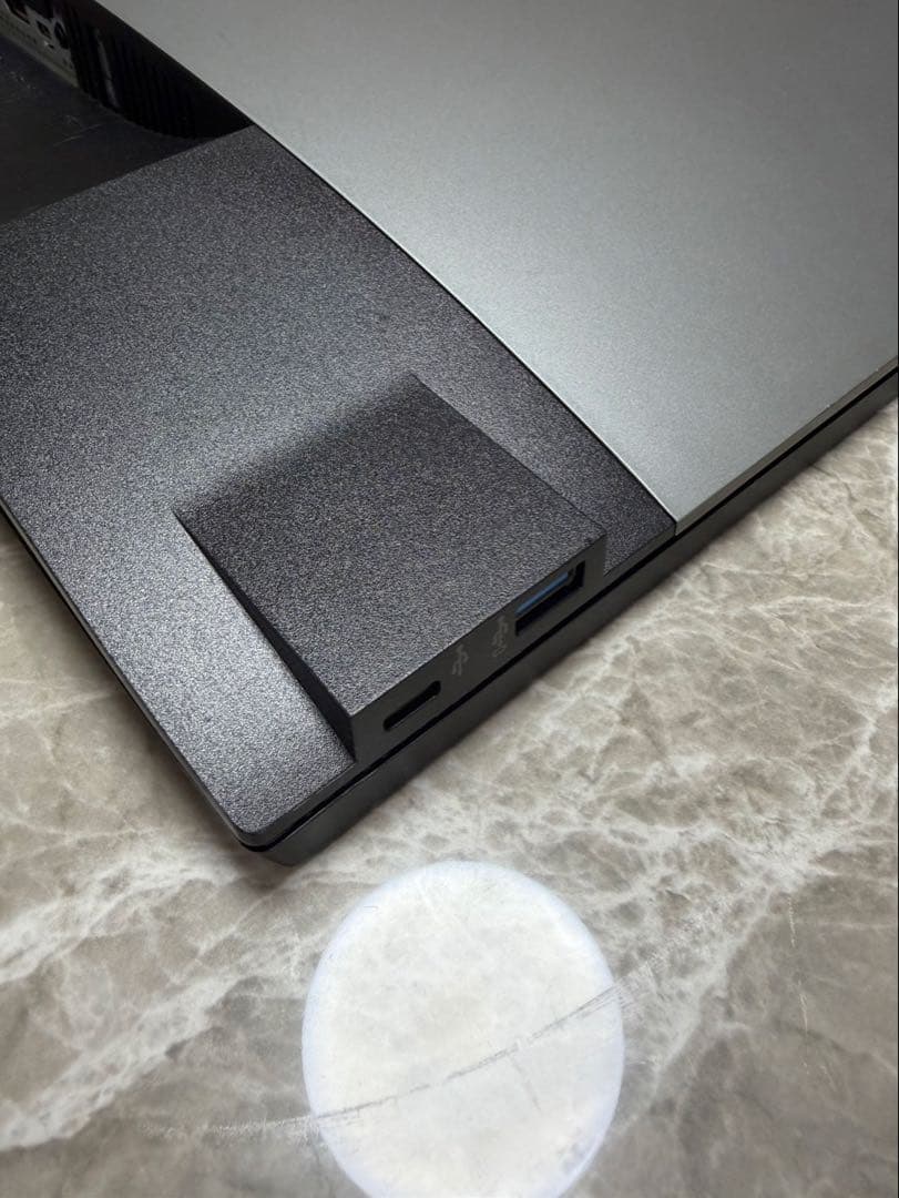 Dell U2720Q [27インチ]