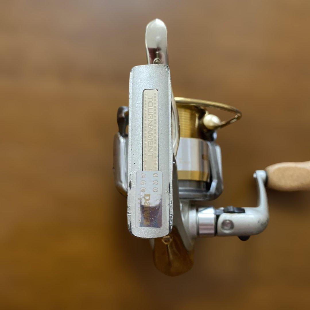 Daiwa Tournament-Ｚ 2500 LBC リール、収納ケース