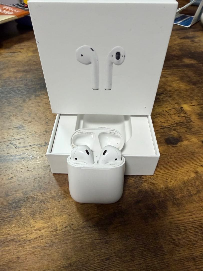 使用期間１年 AirPods 第二世代
