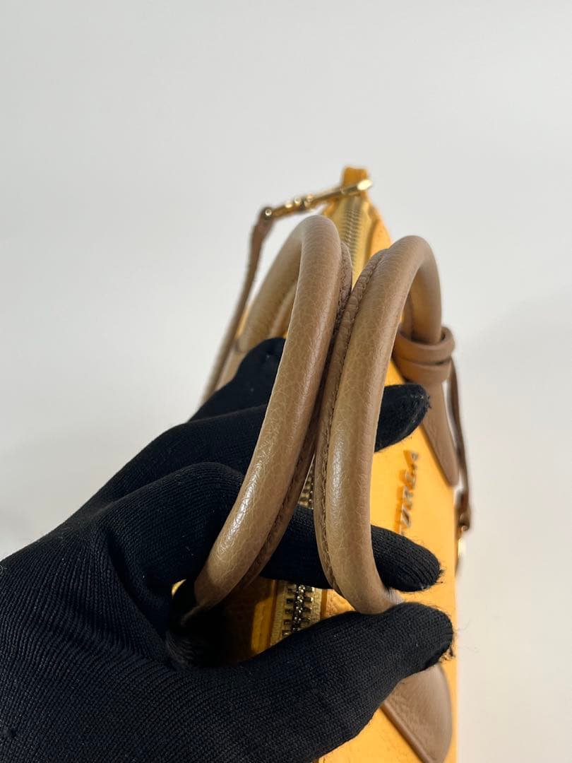 FURLA フルラ　テッサ　2wayイエローレザーバッグ　ビタミンカラー✨