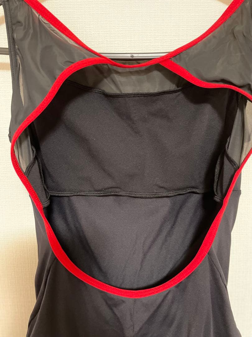 Madoka Sugaiコラボ　ブラック　ノースリーブレオタード