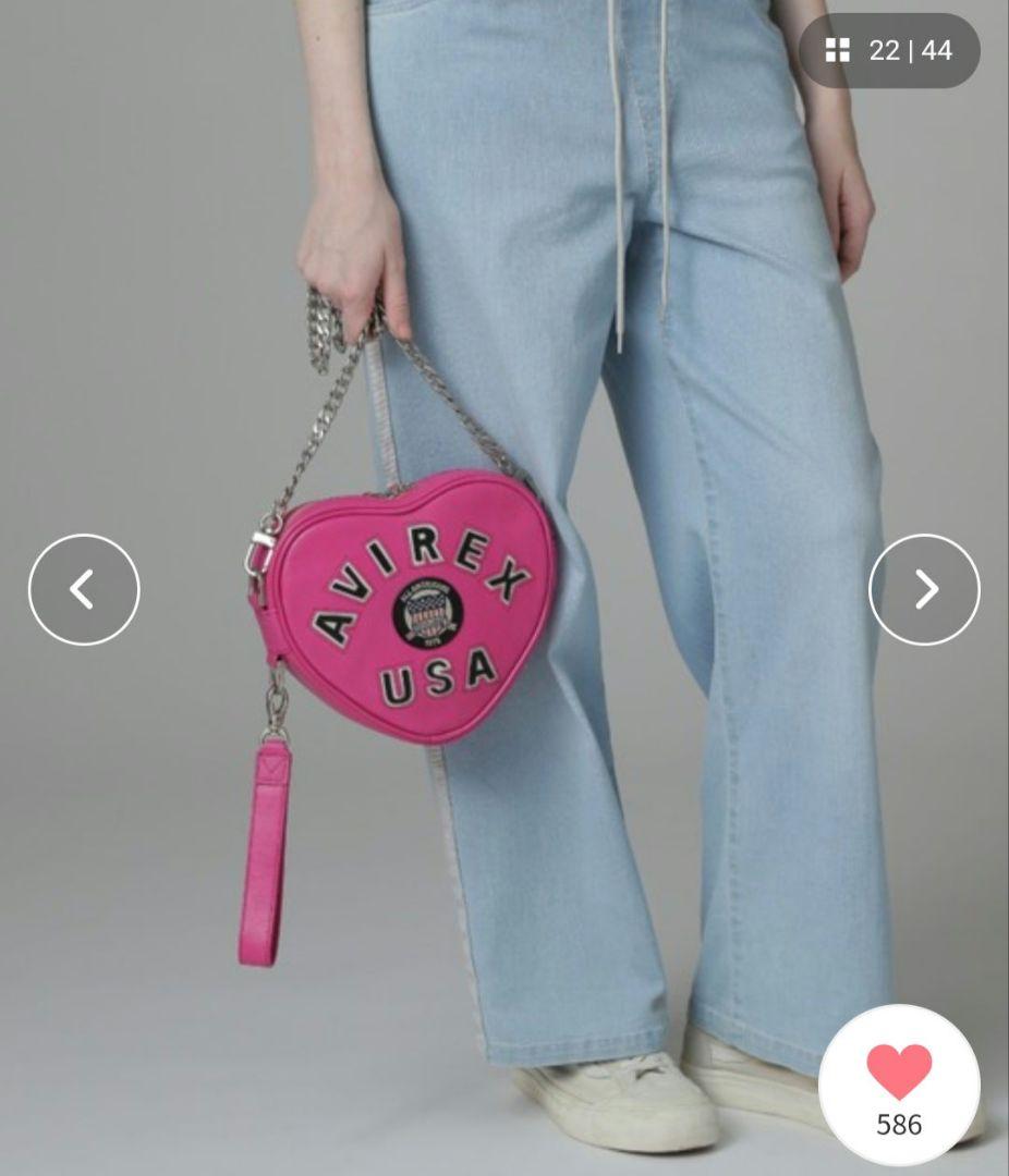 アヴィレックス　 ハート型　バーシティーハートチェーンバッグ