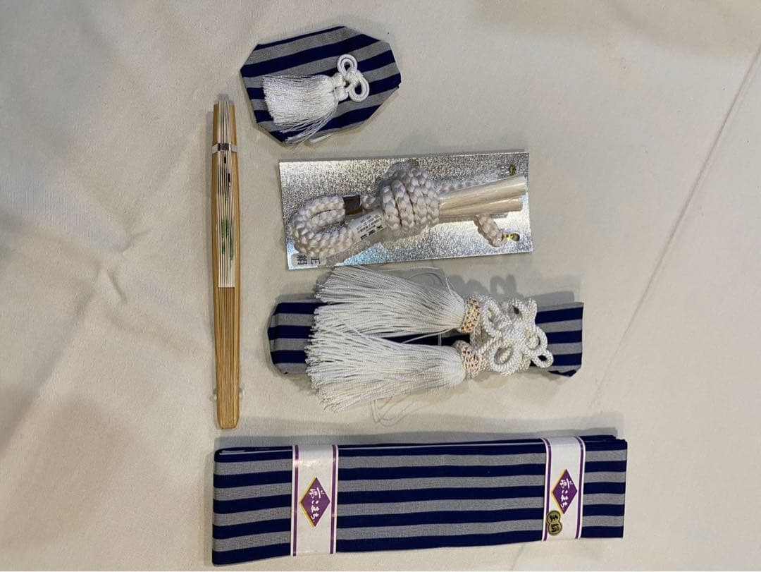 七五三　男児袴　着物　子供用 着物 5〜7歳着物7点セット　紺色　白色　夢こまち