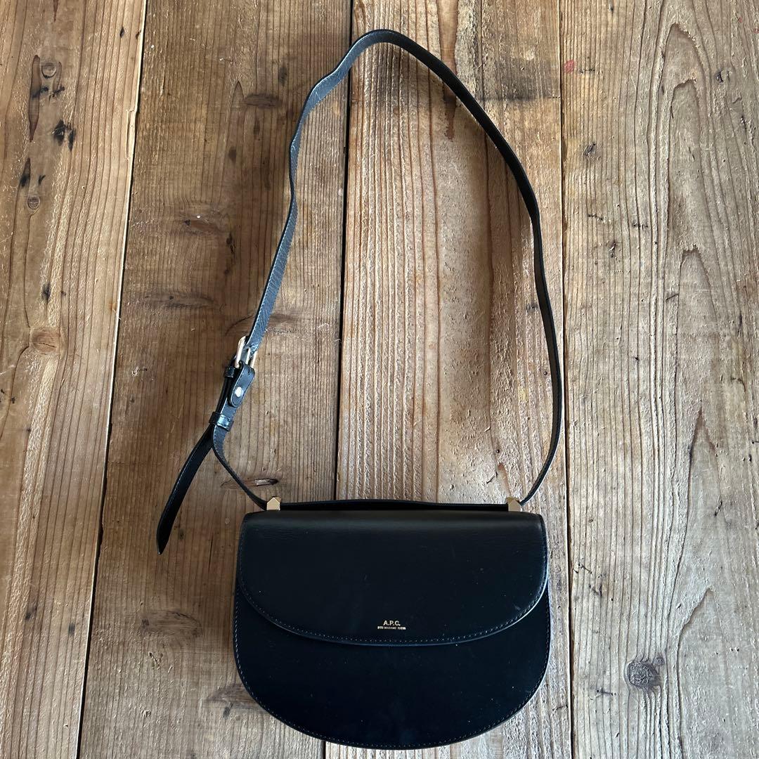 A.P.C　ショルダーバッグ　ジュネーブ　黒