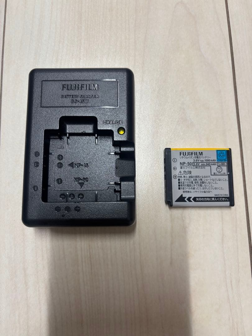 デジタルカメラ FUJIFILM FINEPIX F600EXR