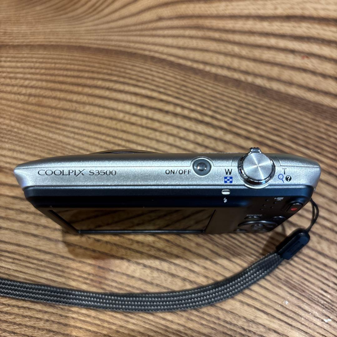 Nikon COOLPIX 7倍ズーム デジタルカメラ