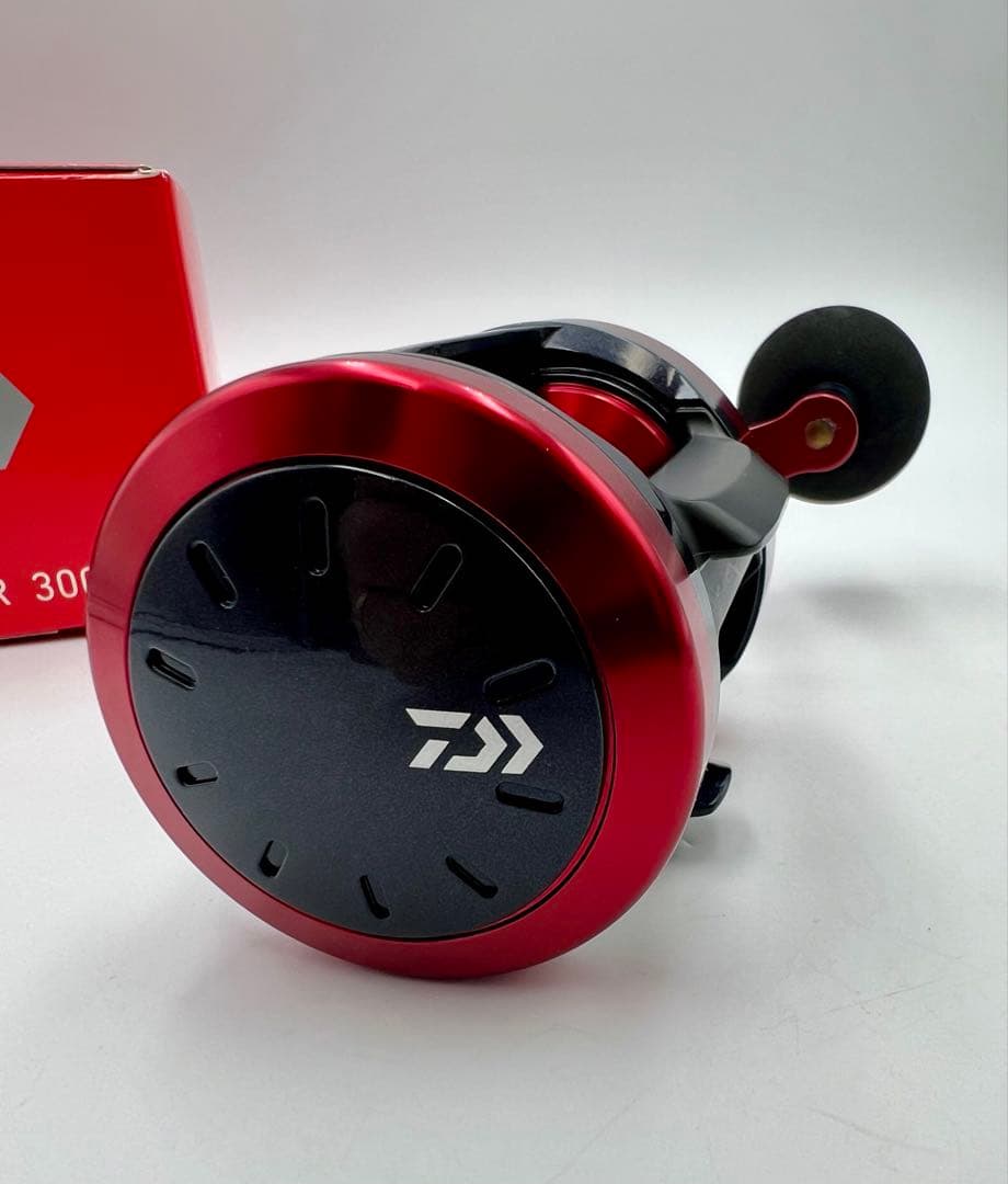 ダイワ daiwa 17ダイナスター 300 両軸リール 美品