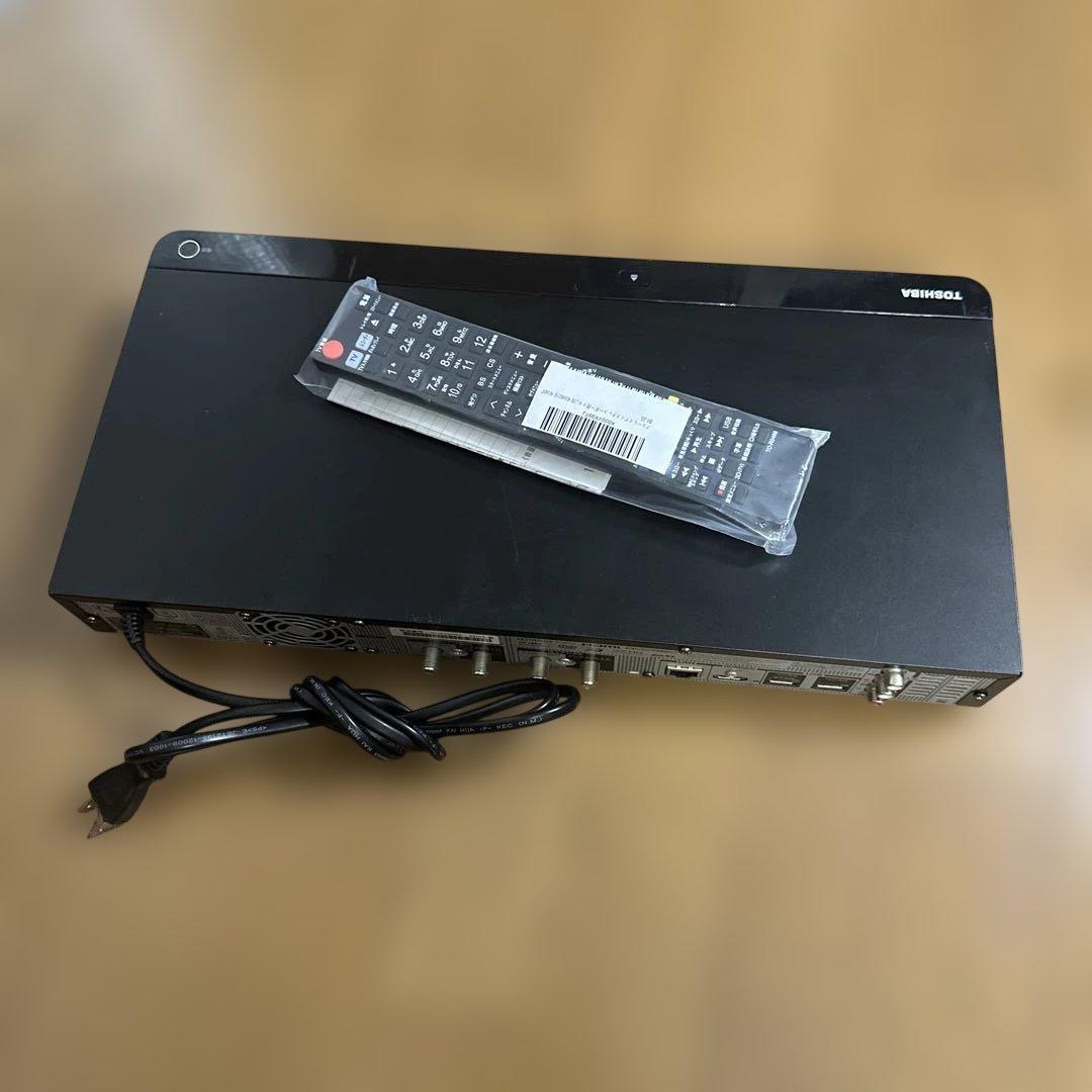 動作品　4TB DBR-M4008 東芝　BDレコーダー