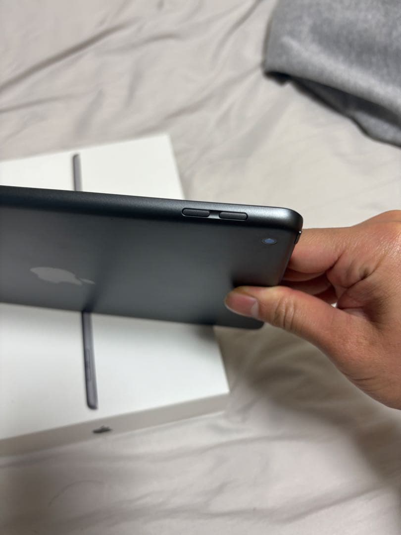 Apple Ipad 第8世帯32gb バテッリー容量90%