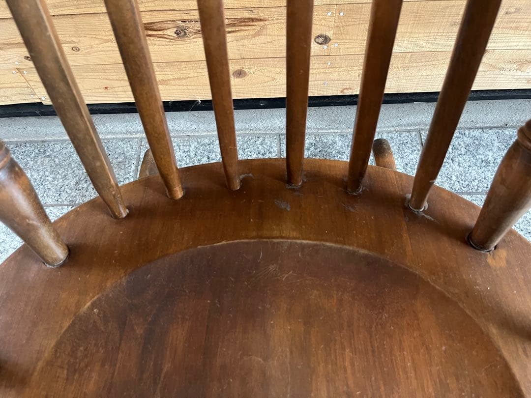 木製ロッキングチェア アンティーク 装飾付き