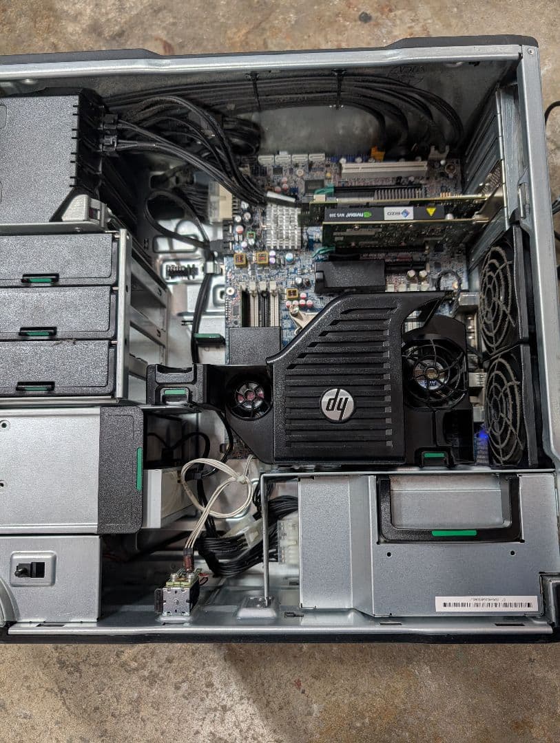 HP z620 ワークステーション メモリ4G Xeon E5-1620