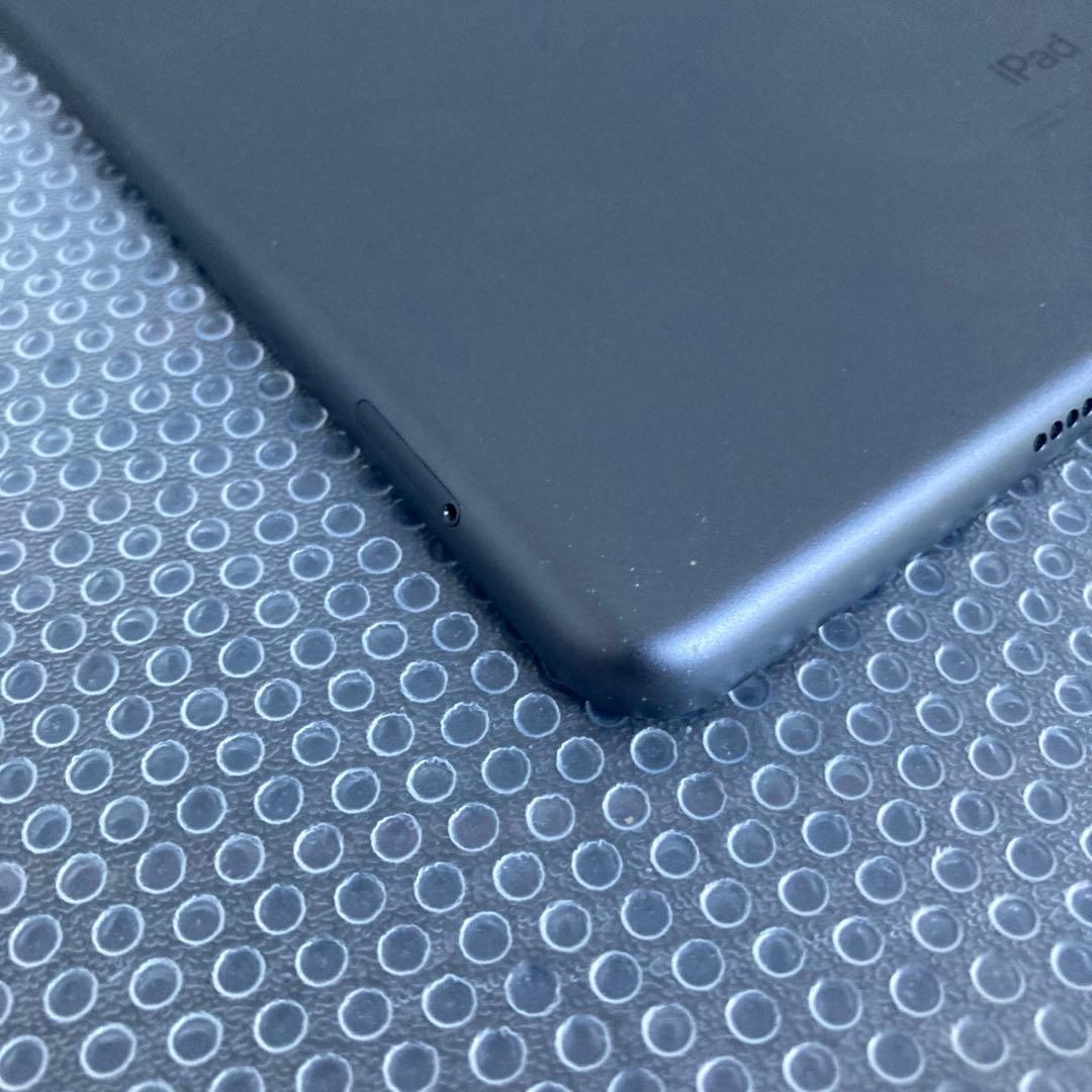 803【早い者勝ち】電池最良好☆iPad7 第7世代 32GB SIMフリー☆