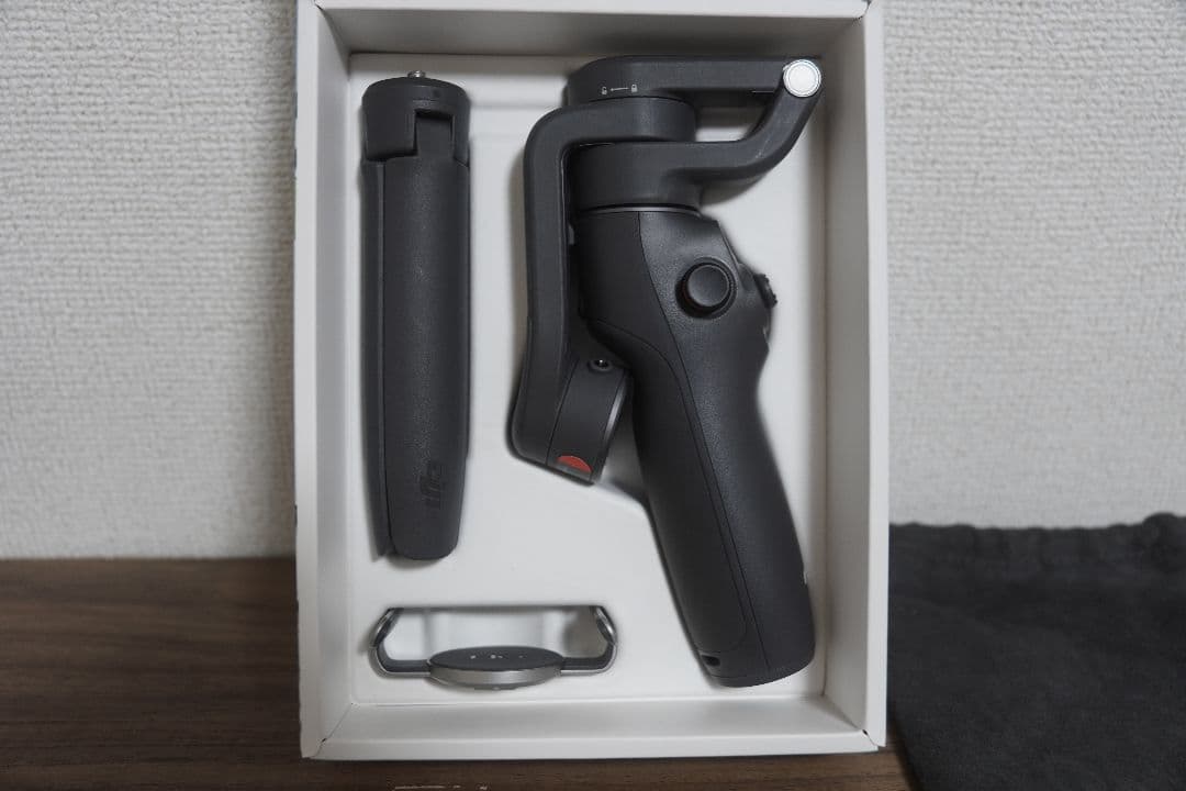 【美品】DJI OM6 ジンバル スマホ用／使用1回・動作確認済・付属品完備