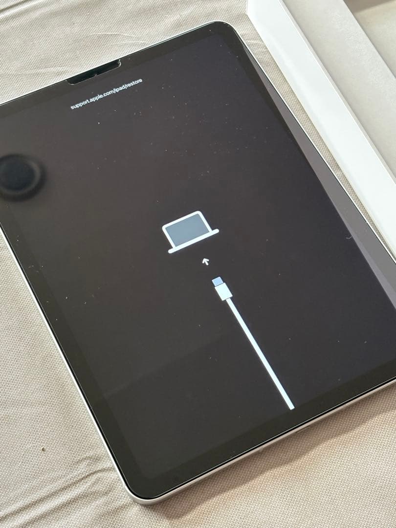 【ジャンク品】iPad Air (第4世代) シルバー 64GB