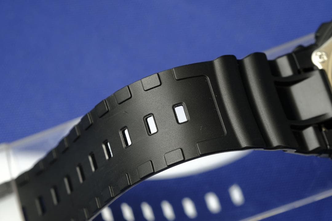 【良品】CASIO G-SHOCK AWG-M100SB 箱あり(129)