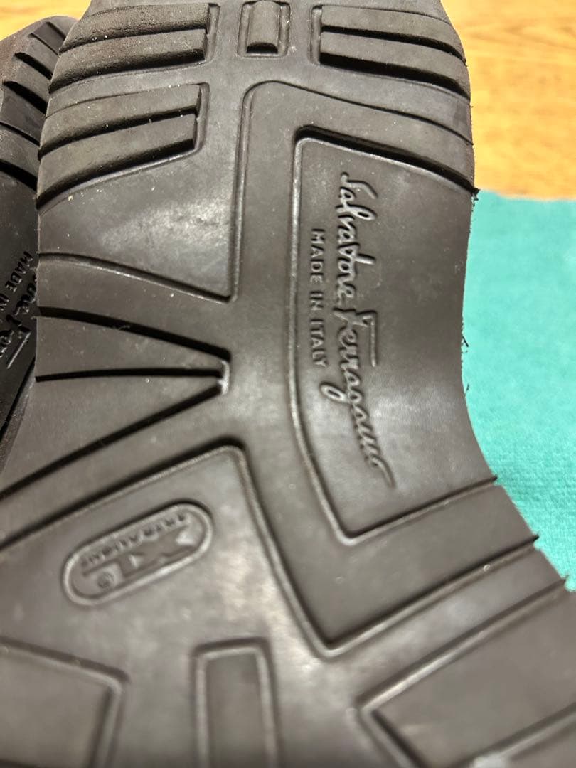 Ferragamo /スエード /ガンチーニシルバー金具/