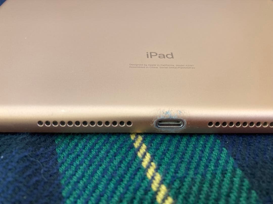 訳あり Apple iPad 第7世代 128GB ゴールド Wi-Fiモデル