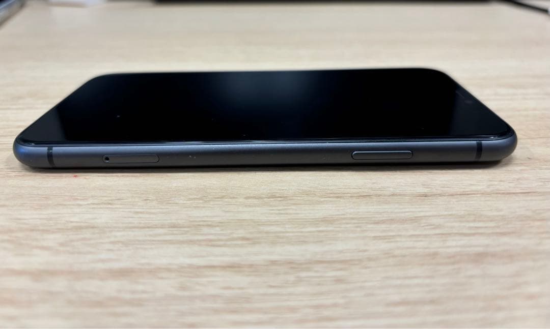 iPhone 11 ブラック（black） 黒　256GB 美品