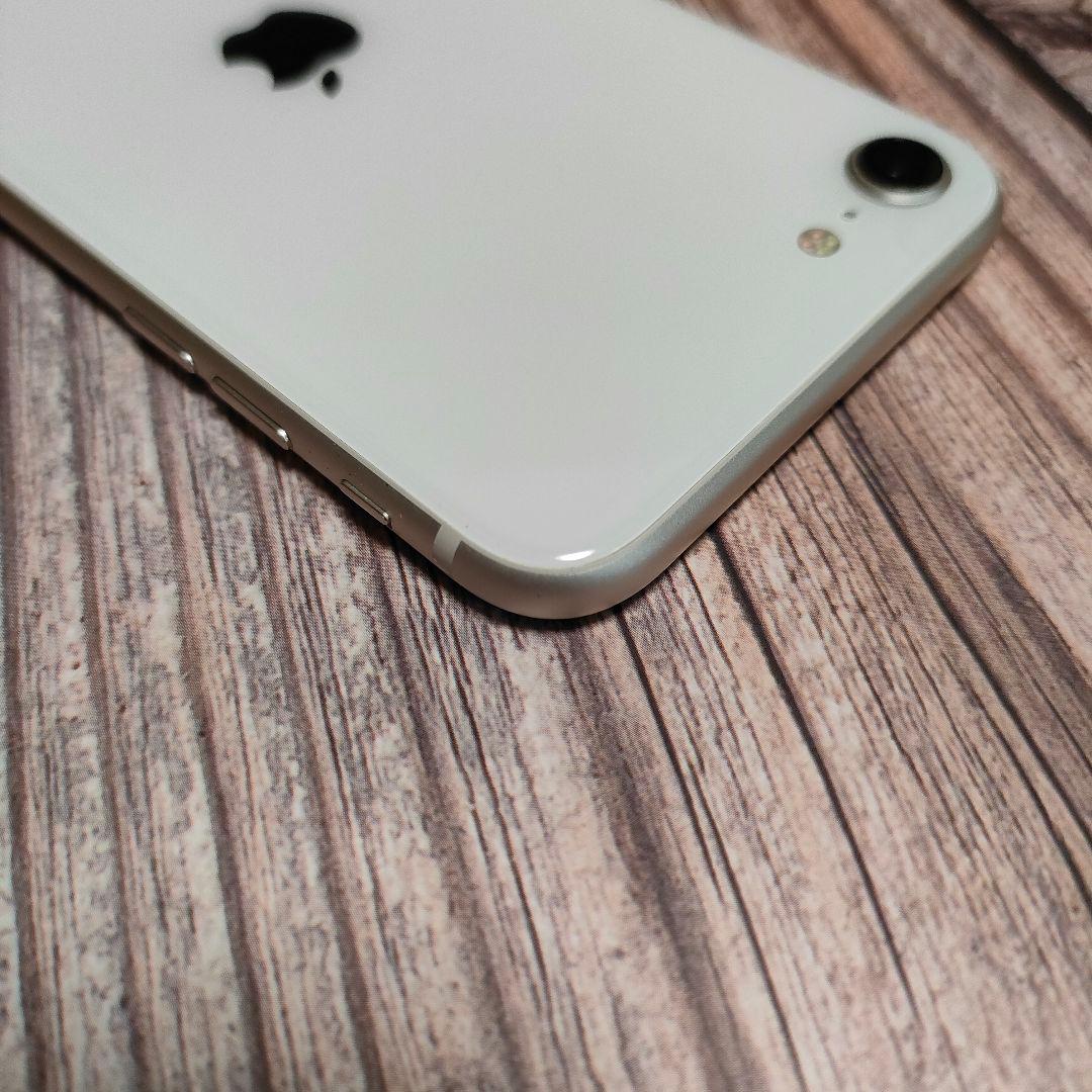 iPhone SE 第3世代 64GB 美品 バッテリー98%