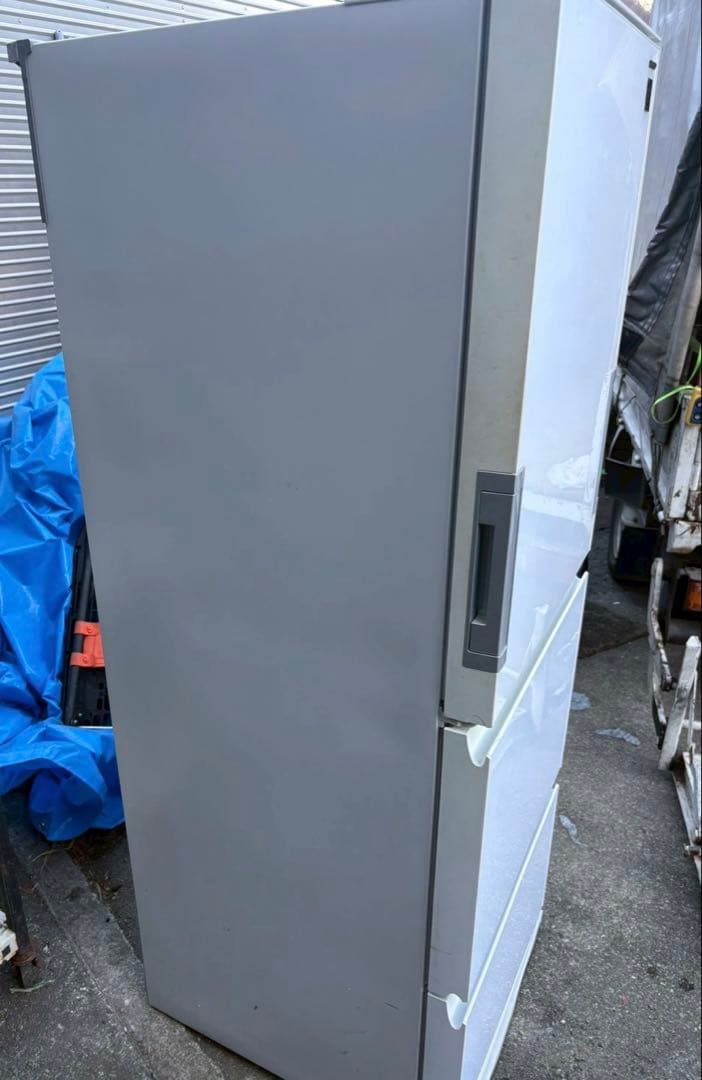 無料配送あり　SHARP 冷蔵庫　SJ-GW35C-W 2017年製　350L