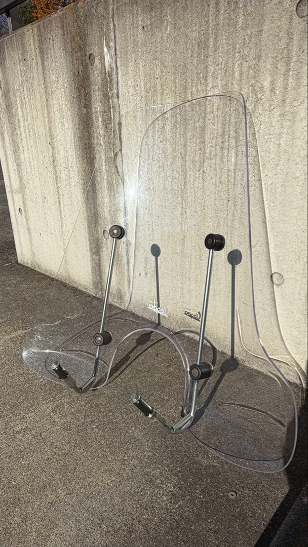 Vespa 純正　オリジナル スクリーン ボルト式　GTS250ie