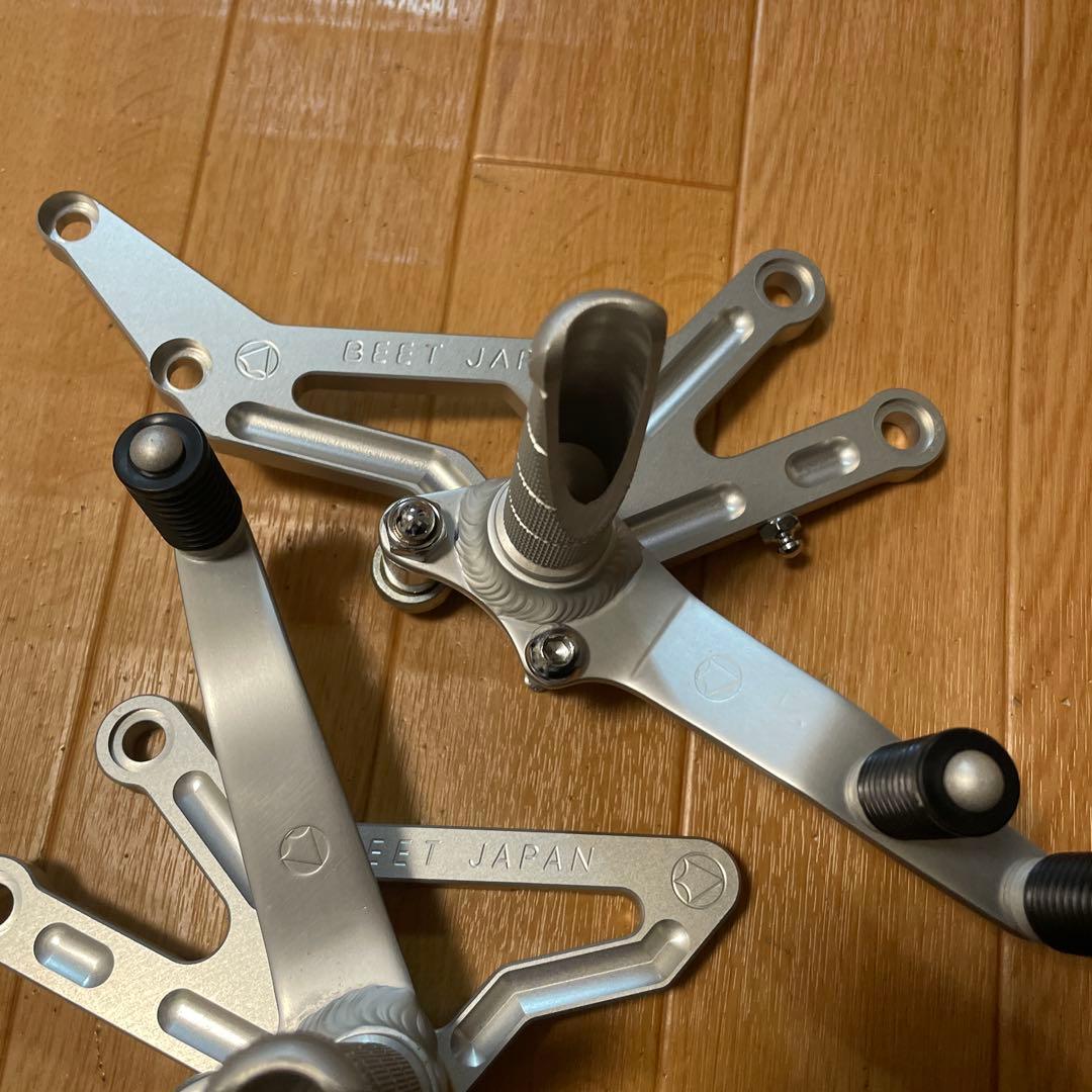 BEET JAPAN バイク用ステップ シルバー