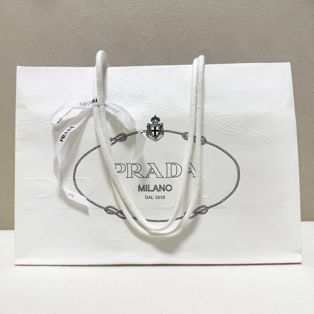 PRADA Re-Nylon スマートフォンケース