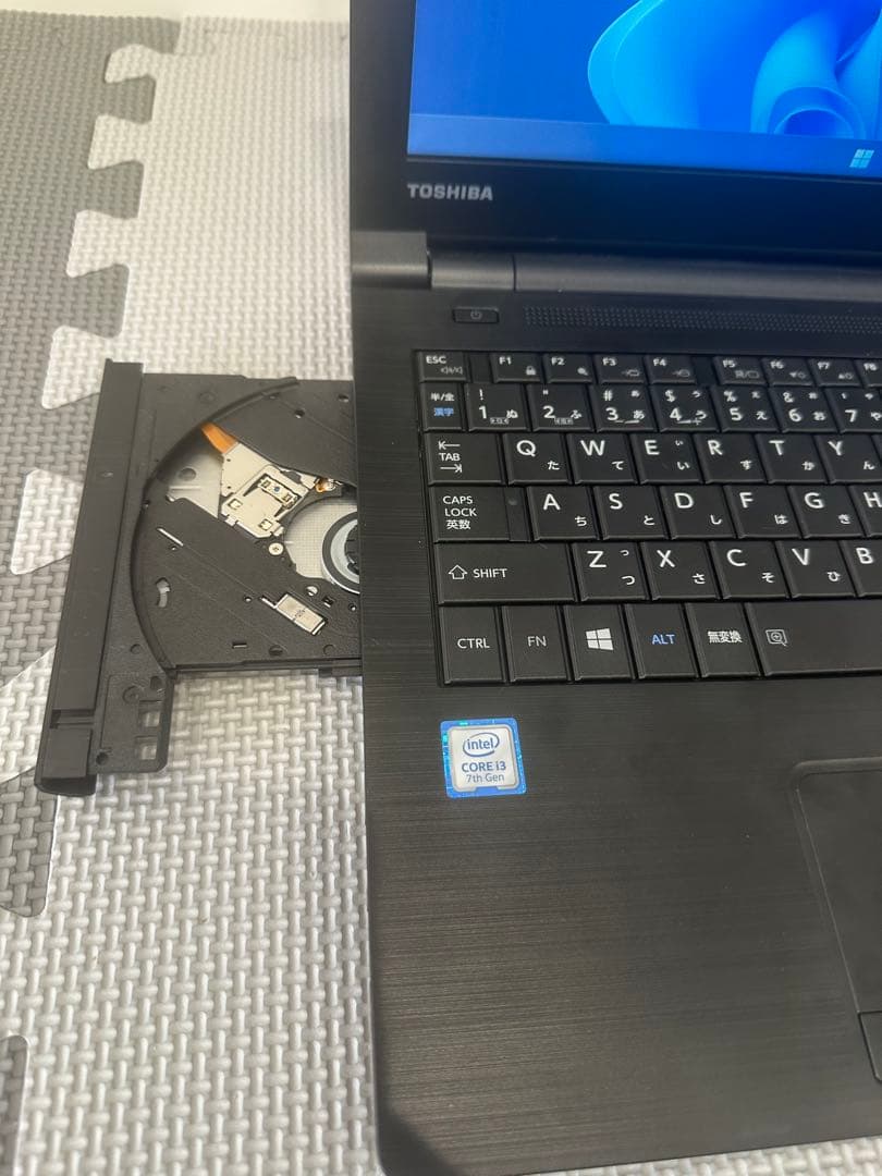 東芝 i3 7130U 500GB 8GB 15.6インチ HD DVDマルチ